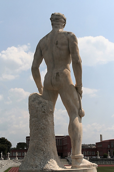 Stadio dei marmi 192